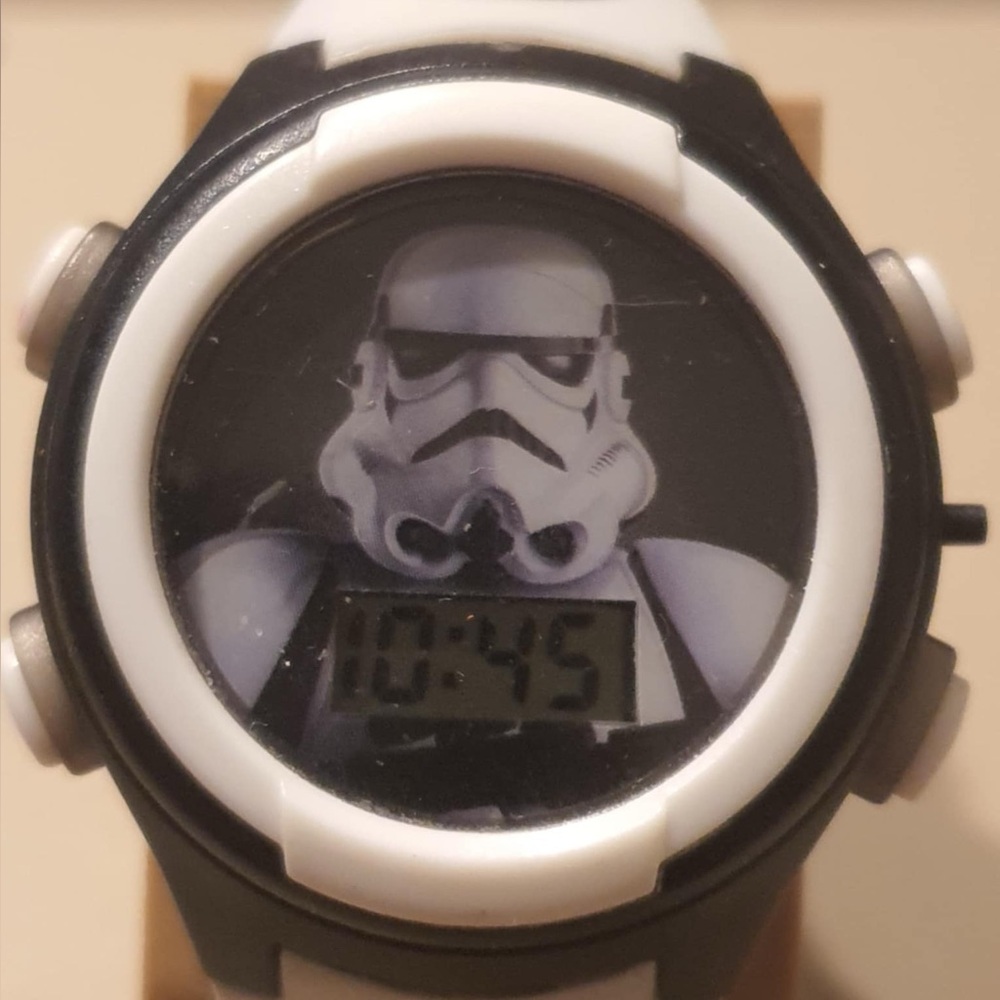 10/$20 Star Wars Stormtrooper Black/White Digital Flashing Lights Boy's Watch